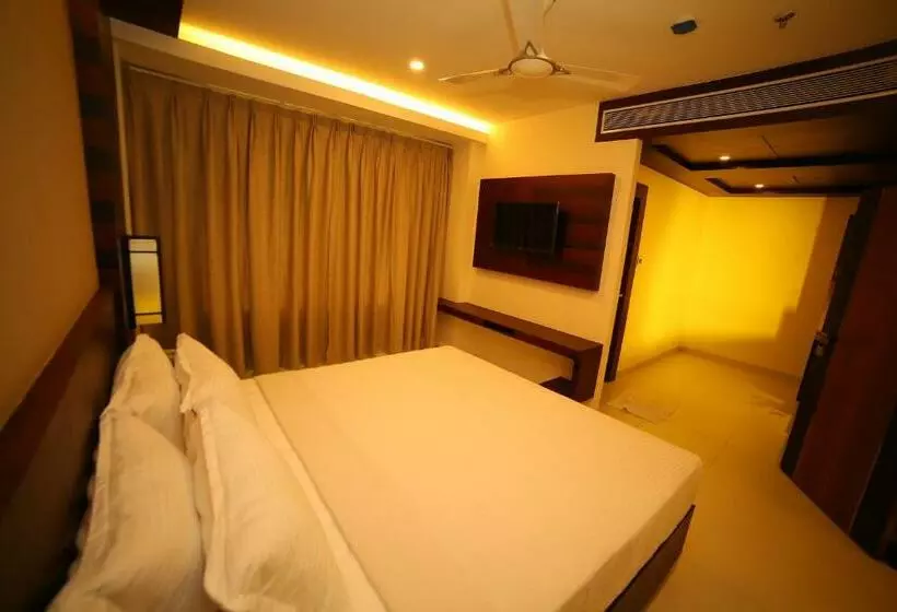 ユースホステル Vavas Inn & Suites