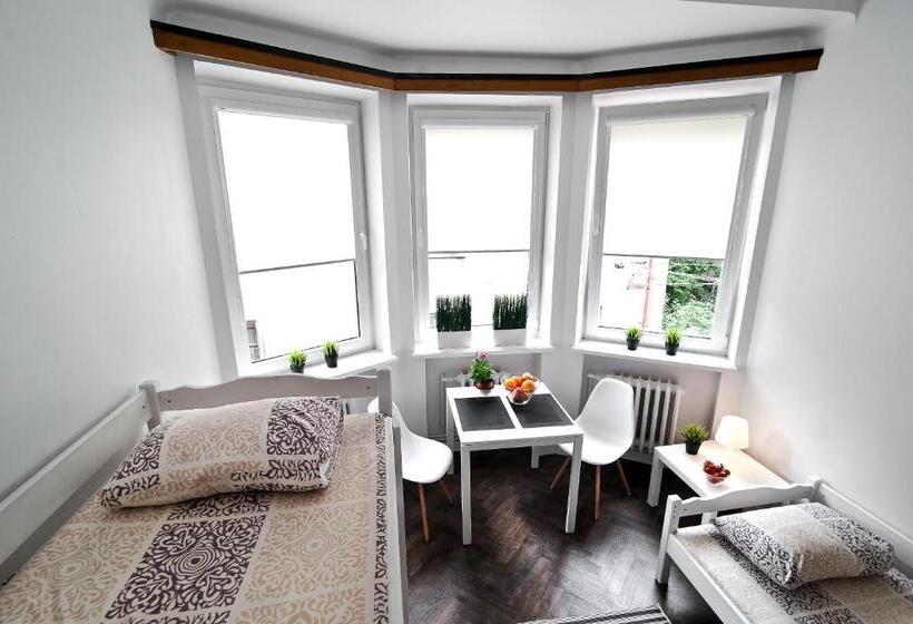 Extra Hostel Easy Kaunas