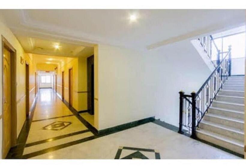 ホテル Metro Manor