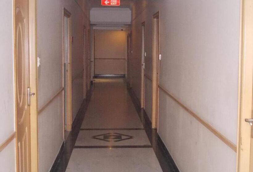 ホテル Metro Manor