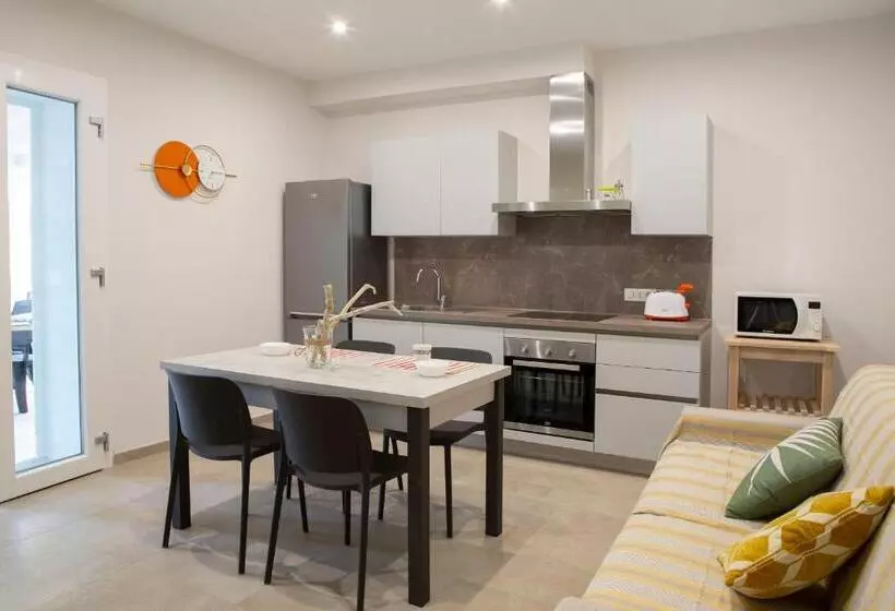 Le Case Di Vada/ Appartamento Pietra Bianca