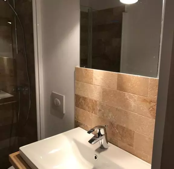 ペンション Anahouse