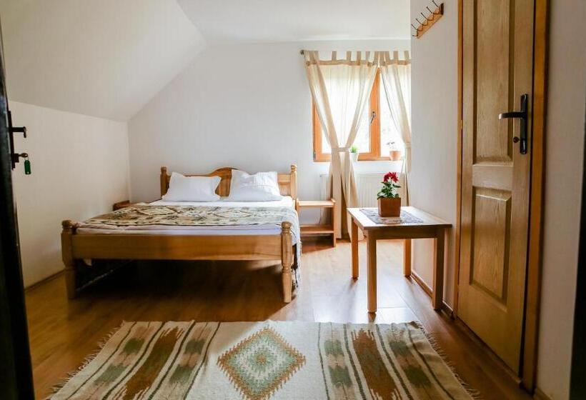 פנסיון Anahouse