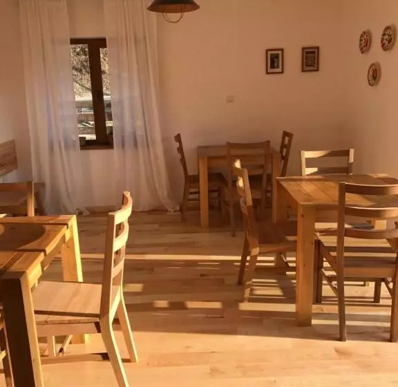 ペンション Anahouse