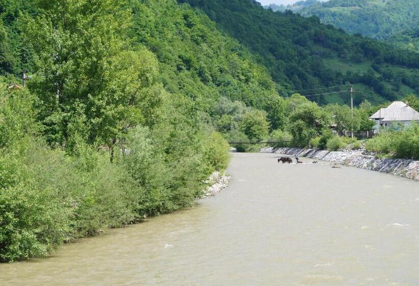 פנסיון Anahouse