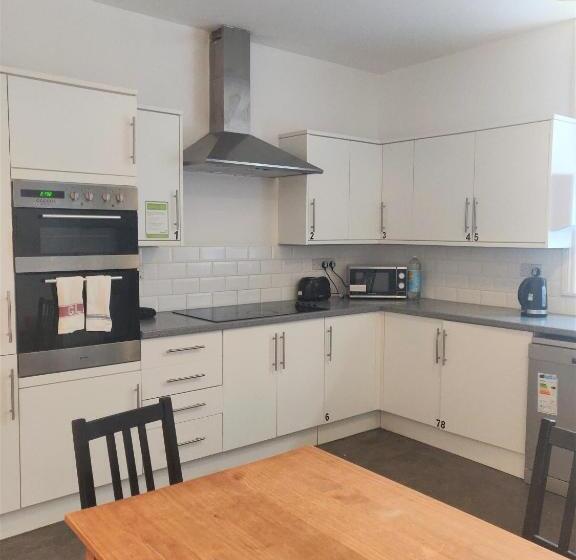 بنسيون Arlington Villas Townhouse By Clifton Short Lets