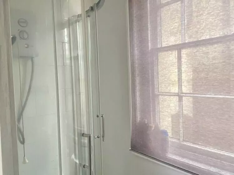 Majatalo Arlington Villas Townhouse By Clifton Short Lets