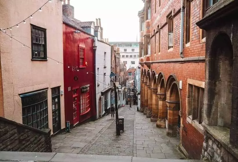 Majatalo Arlington Villas Townhouse By Clifton Short Lets