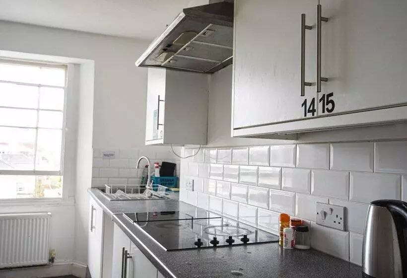 Majatalo Arlington Villas Townhouse By Clifton Short Lets