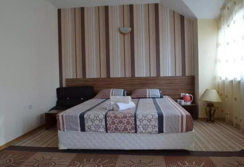 پانسیون Stella Del Mare Guest House