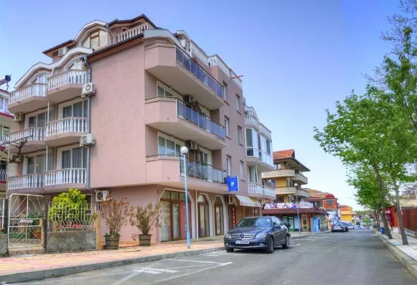 پانسیون Stella Del Mare Guest House