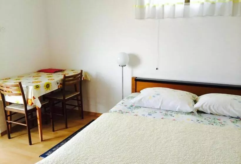 پانسیون Tourist Rooms Sajovic