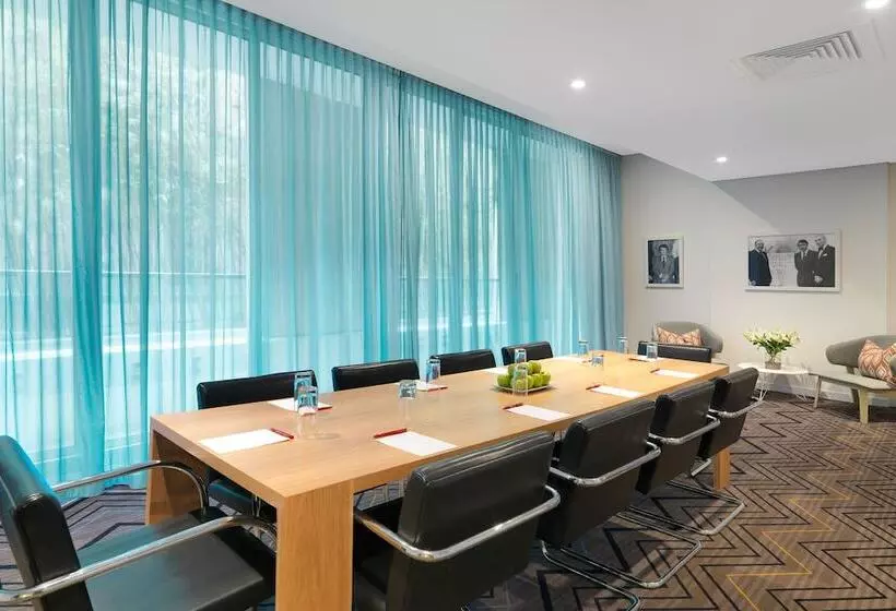 Adina Apartment Hotel Bondi Beach Sydney