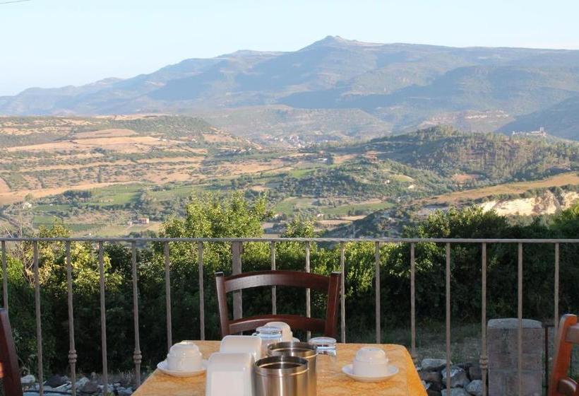 مبيت وإفطار S Alzolitta