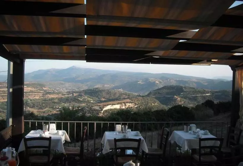 ベッドアンドブレックファースト S Alzolitta