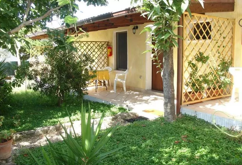 ベッドアンドブレックファースト S Alzolitta