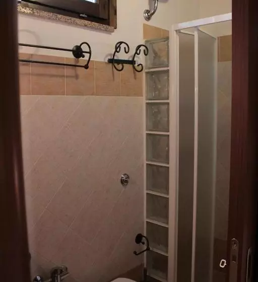 ベッドアンドブレックファースト S Alzolitta