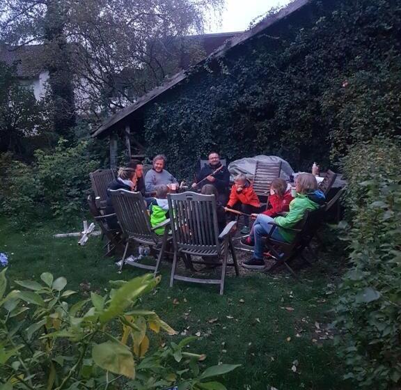 Bed and Breakfast Rosindell Cottage