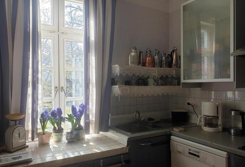 Bed and Breakfast Rosindell Cottage