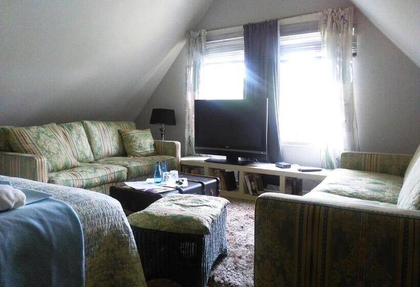 Bed and Breakfast Rosindell Cottage