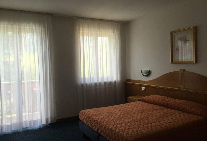 ホテル Albergo Gilda