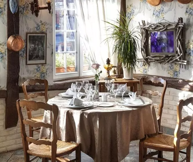 Отель Auberge Du Clos Normand