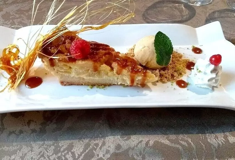 Отель Auberge Du Clos Normand