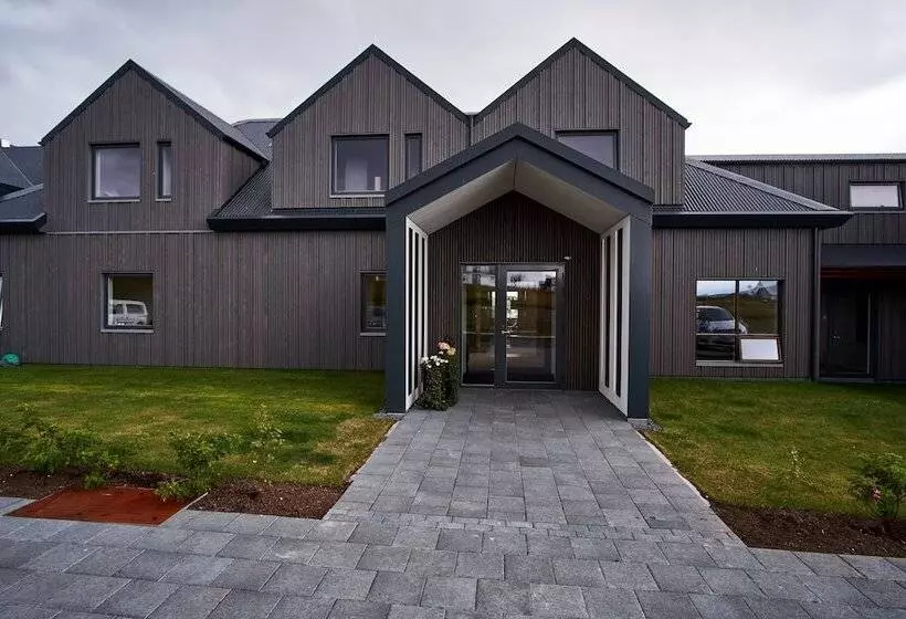 هتل Berg By Keflavik Airport