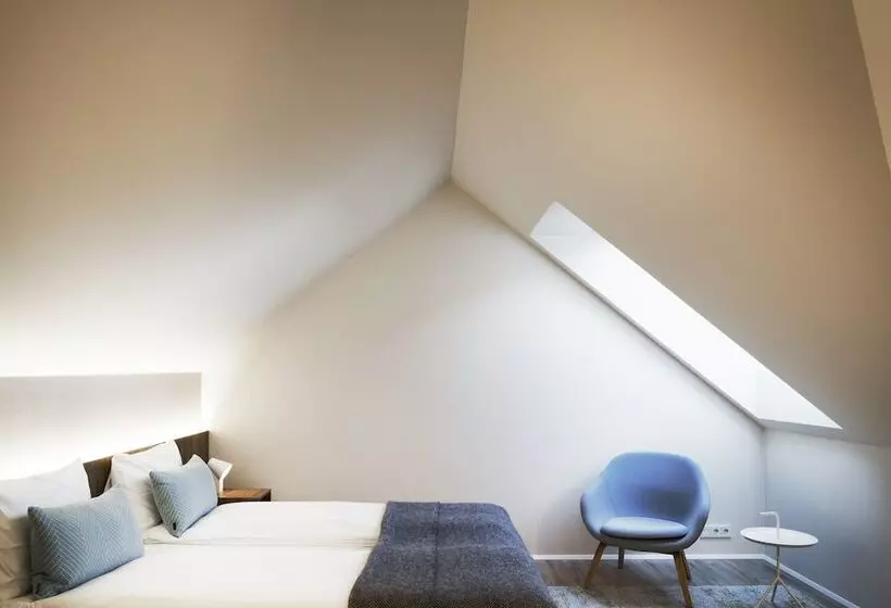 هتل Berg By Keflavik Airport