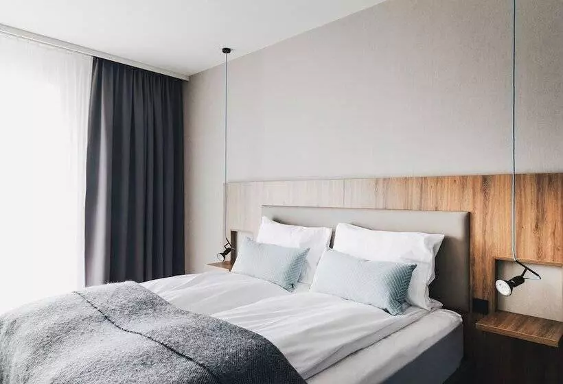 هتل Berg By Keflavik Airport