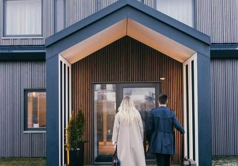 هتل Berg By Keflavik Airport