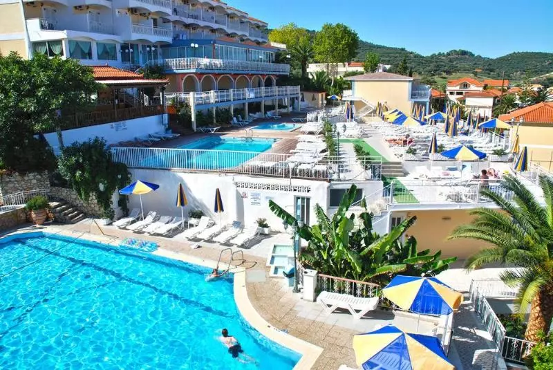 Отель Captain's & Commodore & Admiral Complex