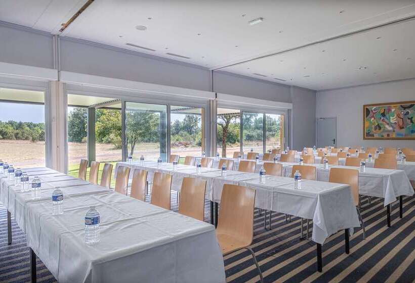 ホテル Causse Comtal Rodez, The Originals Relais