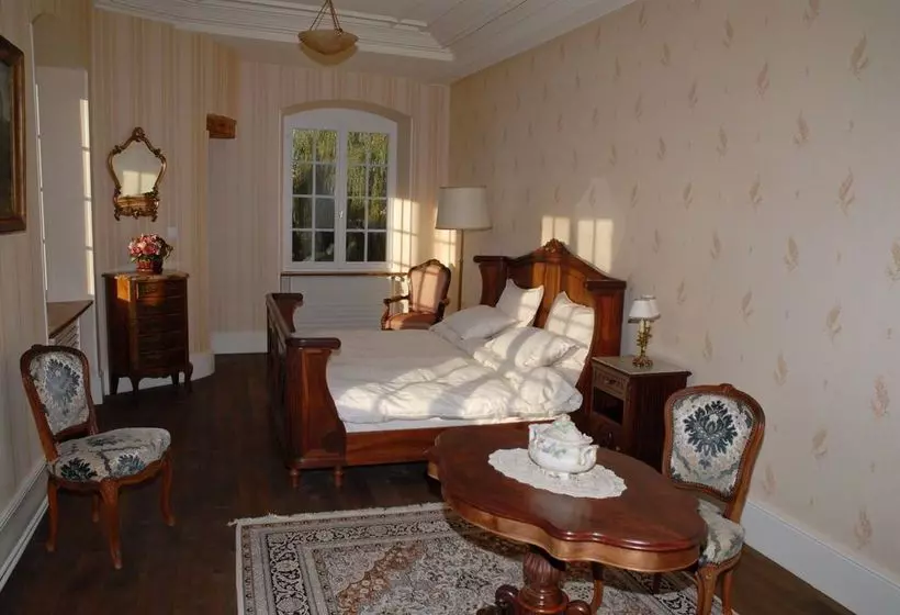 فندق Château De Werde