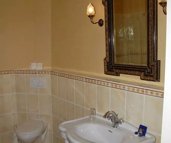 فندق Château De Werde