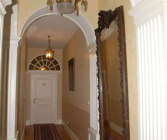 فندق Château De Werde