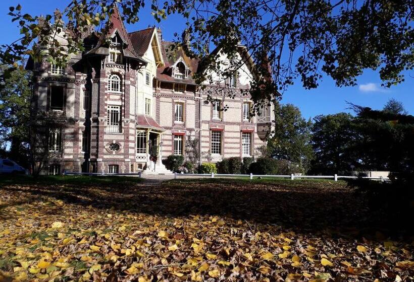 호텔 Château De La Râpée Hôtel Restaurant