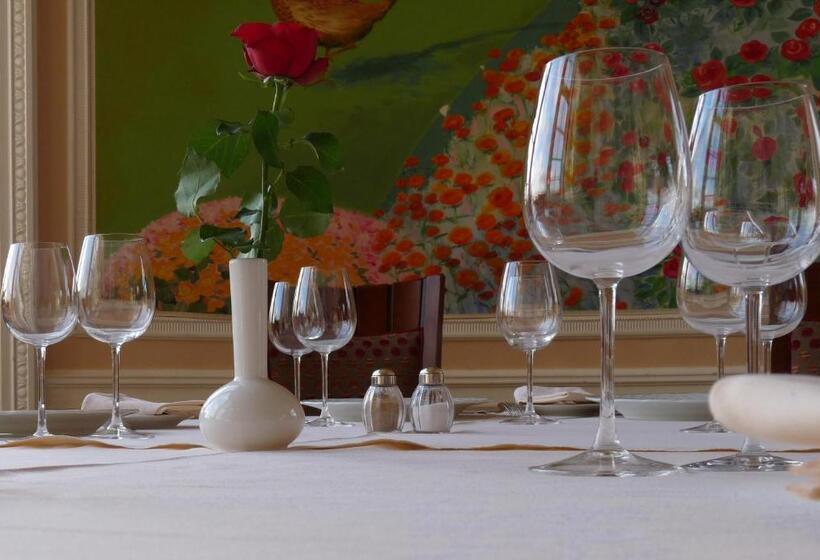 호텔 Château De La Râpée Hôtel Restaurant