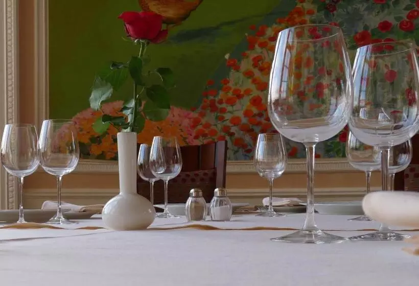 ホテル Château De La Râpée Hôtel Restaurant