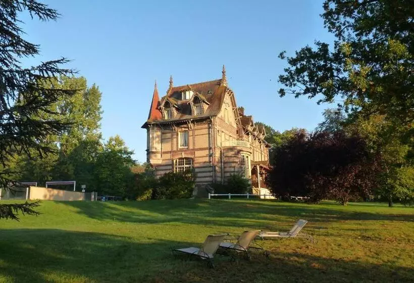 ホテル Château De La Râpée Hôtel Restaurant