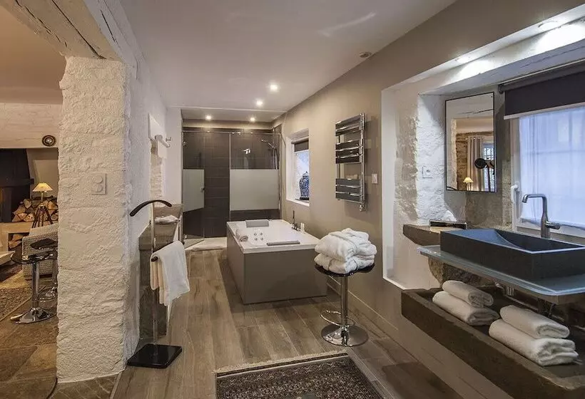 Otel Château De Labro   Teritoria