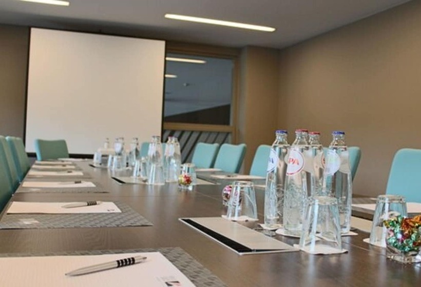 Отель De La Source