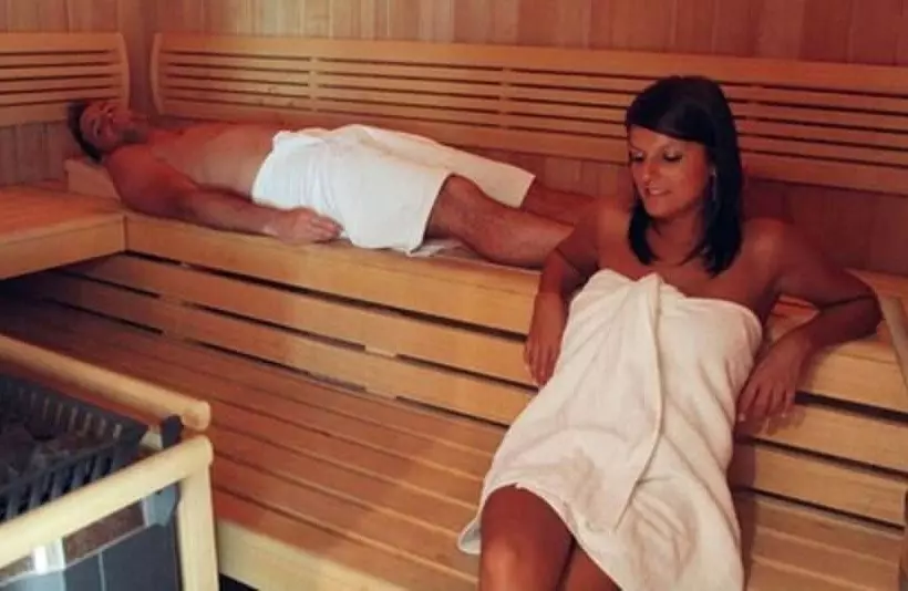 ホテル De La Source