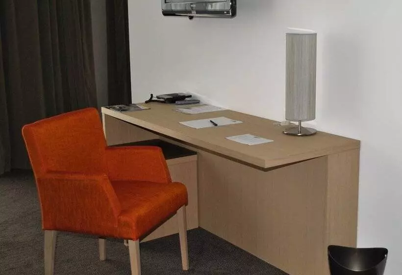 ホテル De La Source