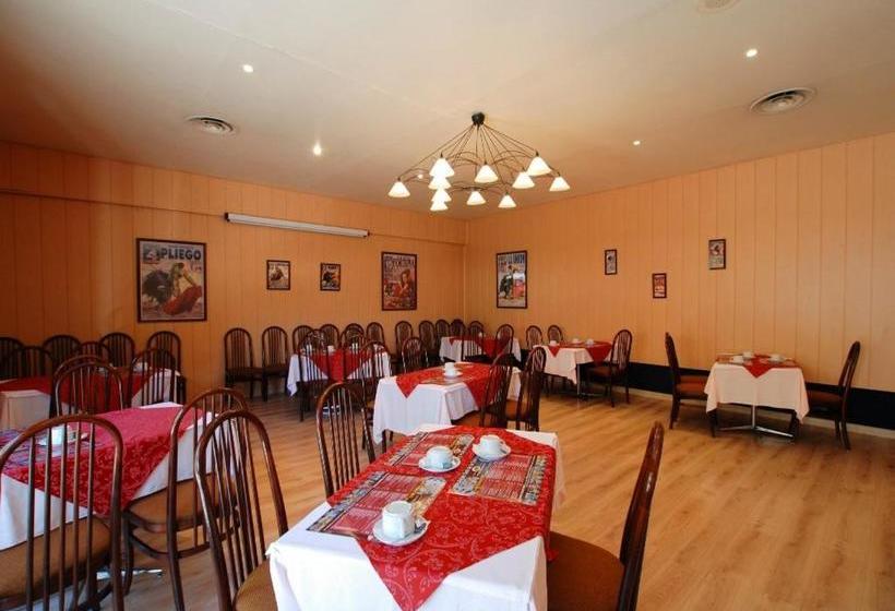 בית מלון כפרי Hôtel Des Dhuits