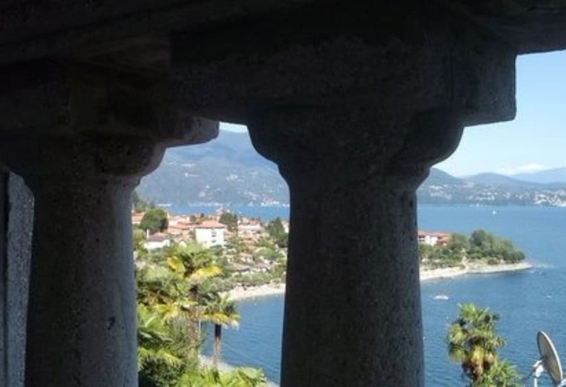 ホテル La Rondinella