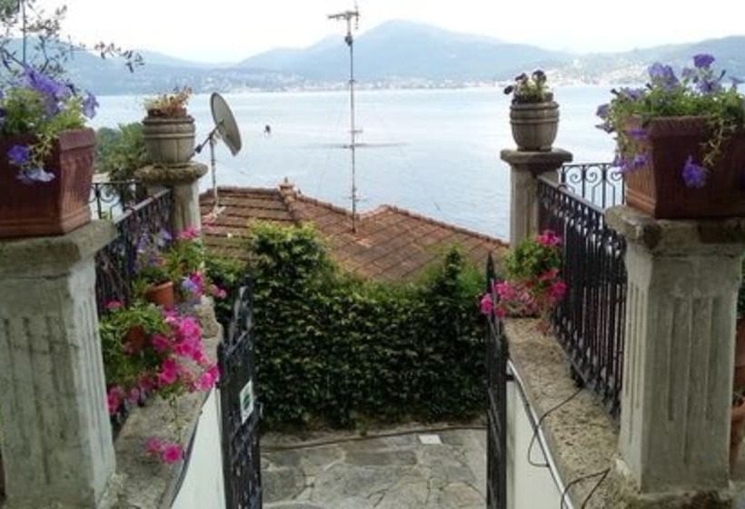 ホテル La Rondinella