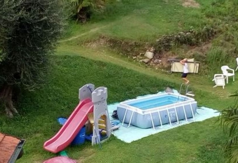 ホテル La Rondinella