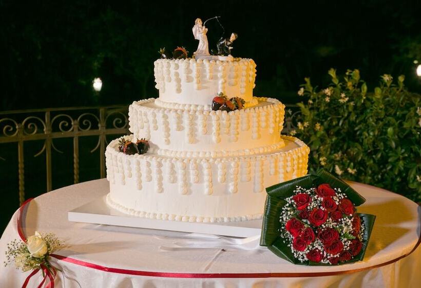 Отель Relais Il Postiglione  Antica Posta Dei Chigi