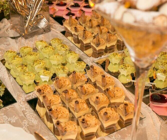 Отель Relais Il Postiglione  Antica Posta Dei Chigi